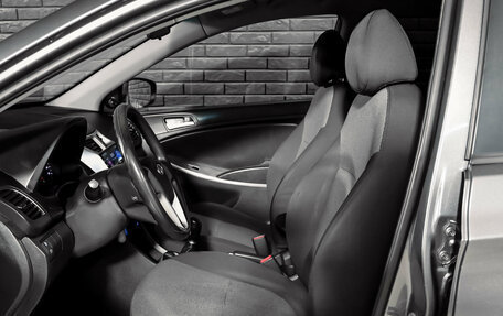 Hyundai Solaris II рестайлинг, 2011 год, 650 000 рублей, 10 фотография