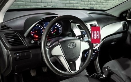 Hyundai Solaris II рестайлинг, 2011 год, 650 000 рублей, 12 фотография