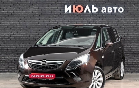 Opel Zafira C рестайлинг, 2013 год, 1 100 000 рублей, 2 фотография