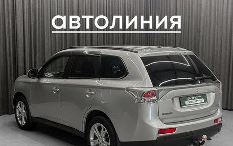Mitsubishi Outlander III рестайлинг 3, 2013 год, 1 450 000 рублей, 5 фотография