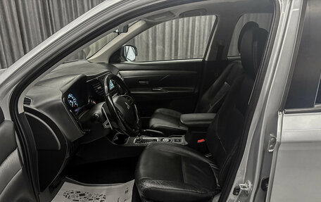 Mitsubishi Outlander III рестайлинг 3, 2013 год, 1 450 000 рублей, 8 фотография