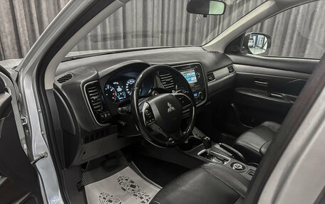Mitsubishi Outlander III рестайлинг 3, 2013 год, 1 450 000 рублей, 9 фотография