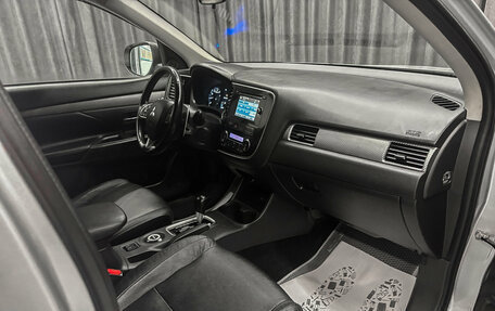 Mitsubishi Outlander III рестайлинг 3, 2013 год, 1 450 000 рублей, 12 фотография