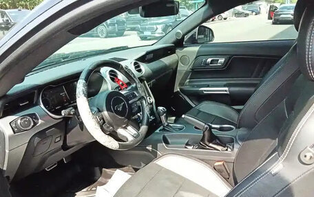 Ford Mustang VI рестайлинг, 2019 год, 6 300 000 рублей, 8 фотография