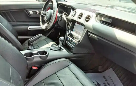 Ford Mustang VI рестайлинг, 2019 год, 6 300 000 рублей, 9 фотография
