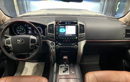 Toyota Land Cruiser 200, 2014 год, 3 800 000 рублей, 11 фотография