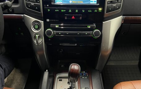 Toyota Land Cruiser 200, 2014 год, 3 800 000 рублей, 13 фотография