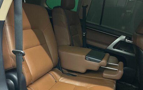 Toyota Land Cruiser 200, 2014 год, 3 800 000 рублей, 21 фотография