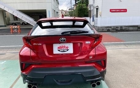 Toyota C-HR I рестайлинг, 2021 год, 2 000 000 рублей, 6 фотография