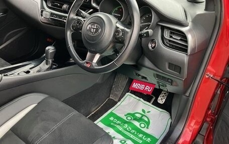 Toyota C-HR I рестайлинг, 2021 год, 2 000 000 рублей, 15 фотография