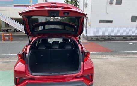 Toyota C-HR I рестайлинг, 2021 год, 2 000 000 рублей, 20 фотография
