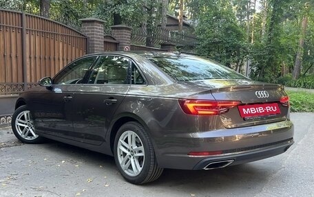 Audi A4, 2019 год, 2 130 000 рублей, 4 фотография