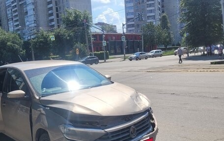 Volkswagen Polo VI (EU Market), 2021 год, 850 000 рублей, 3 фотография