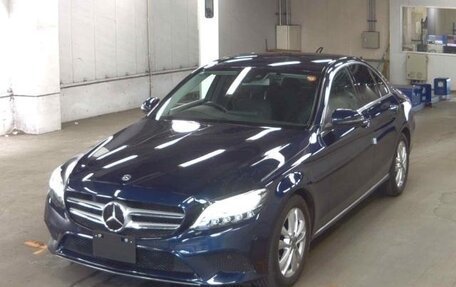 Mercedes-Benz C-Класс, 2019 год, 1 800 000 рублей, 1 фотография