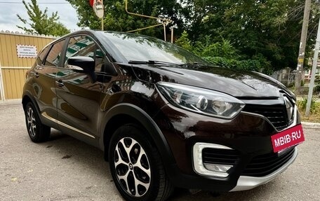 Renault Kaptur I рестайлинг, 2016 год, 960 000 рублей, 2 фотография
