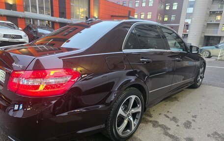 Mercedes-Benz E-Класс, 2010 год, 1 800 000 рублей, 4 фотография