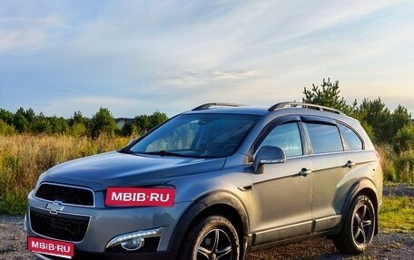 Chevrolet Captiva I, 2012 год, 1 045 000 рублей, 1 фотография