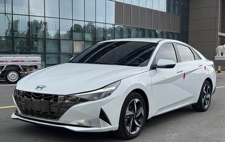 Hyundai Elantra, 2022 год, 1 240 000 рублей, 1 фотография