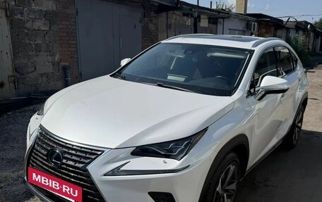 Lexus NX I, 2021 год, 4 100 000 рублей, 2 фотография