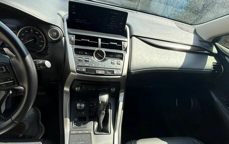 Lexus NX I, 2021 год, 4 100 000 рублей, 8 фотография