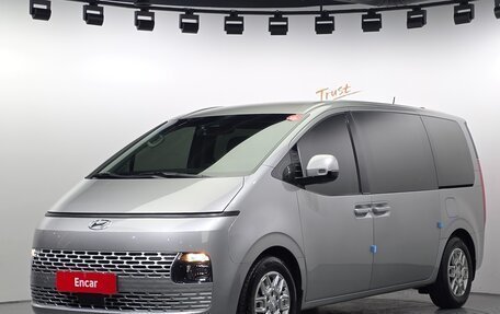 Hyundai Staria, 2023 год, 6 252 700 рублей, 1 фотография