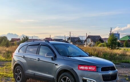 Chevrolet Captiva I, 2012 год, 1 045 000 рублей, 2 фотография