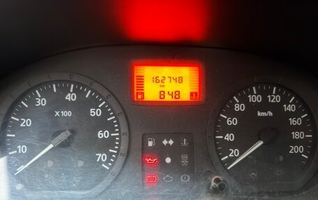 Renault Logan I, 2006 год, 385 000 рублей, 2 фотография