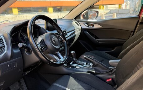 Mazda 3, 2017 год, 1 280 000 рублей, 24 фотография