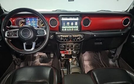 Jeep Gladiator, 2023 год, 5 500 000 рублей, 7 фотография