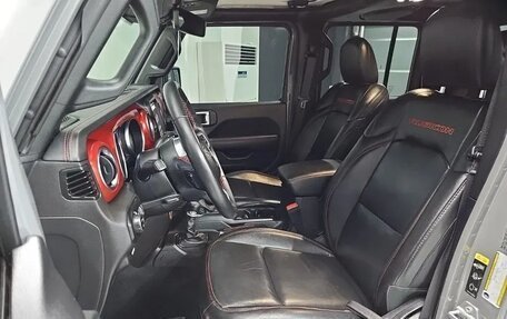 Jeep Gladiator, 2023 год, 5 500 000 рублей, 11 фотография