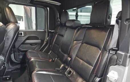 Jeep Gladiator, 2023 год, 5 500 000 рублей, 14 фотография