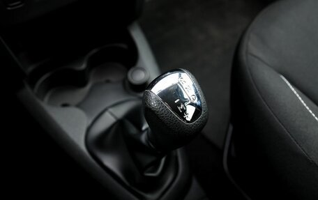Renault Sandero II рестайлинг, 2015 год, 849 000 рублей, 24 фотография