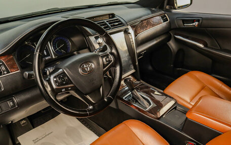 Toyota Camry, 2016 год, 1 759 000 рублей, 8 фотография