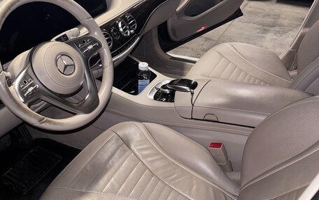 Mercedes-Benz S-Класс, 2018 год, 3 830 000 рублей, 29 фотография