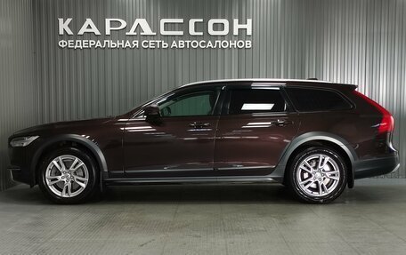 Volvo V90 Cross Country I рестайлинг, 2018 год, 2 370 000 рублей, 5 фотография