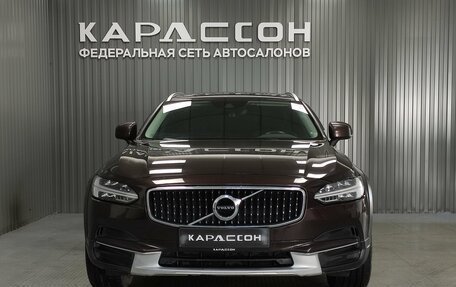 Volvo V90 Cross Country I рестайлинг, 2018 год, 2 370 000 рублей, 3 фотография
