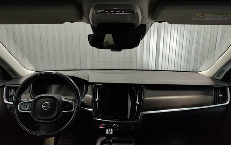Volvo V90 Cross Country I рестайлинг, 2018 год, 2 370 000 рублей, 8 фотография