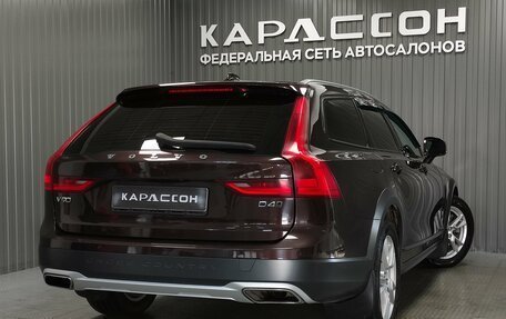 Volvo V90 Cross Country I рестайлинг, 2018 год, 2 370 000 рублей, 2 фотография