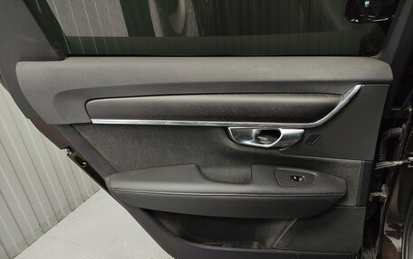 Volvo V90 Cross Country I рестайлинг, 2018 год, 2 370 000 рублей, 15 фотография