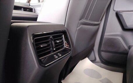 Toyota RAV4, 2026 год, 4 550 000 рублей, 17 фотография