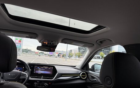 Chevrolet Trax, 2023 год, 2 050 000 рублей, 9 фотография