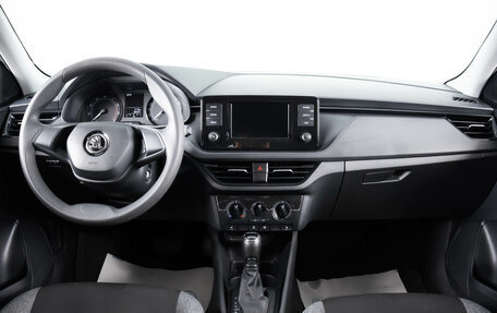 Skoda Rapid II, 2021 год, 1 799 000 рублей, 13 фотография