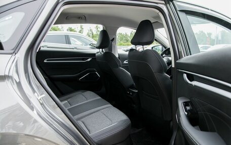 Geely Emgrand, 2024 год, 1 700 000 рублей, 13 фотография