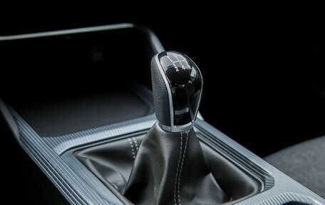 Geely Emgrand, 2024 год, 1 700 000 рублей, 21 фотография
