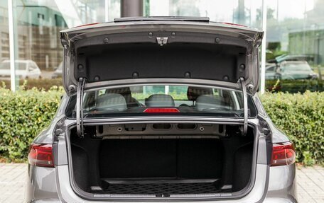 Geely Emgrand, 2024 год, 1 700 000 рублей, 24 фотография