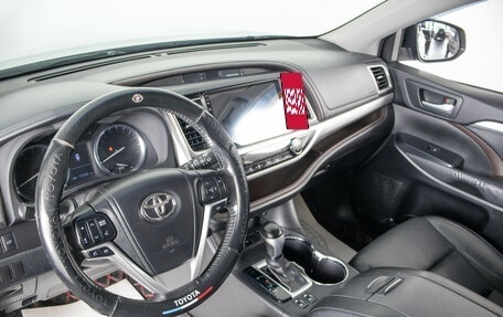 Toyota Highlander III, 2014 год, 3 149 000 рублей, 9 фотография