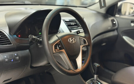 Hyundai Solaris II рестайлинг, 2013 год, 825 000 рублей, 9 фотография