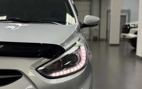 Hyundai Solaris II рестайлинг, 2013 год, 825 000 рублей, 16 фотография