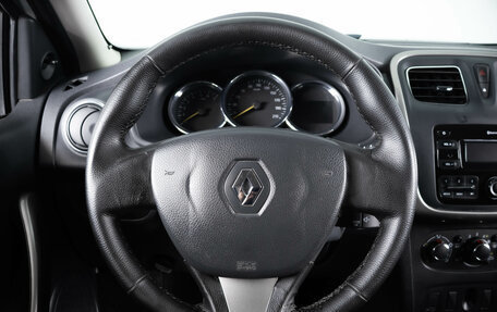 Renault Logan II, 2017 год, 779 000 рублей, 15 фотография