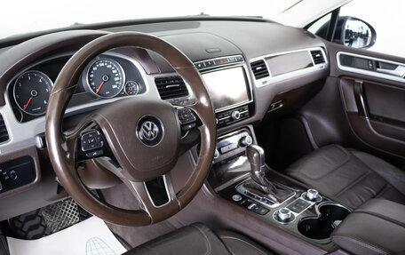 Volkswagen Touareg III, 2015 год, 3 200 000 рублей, 8 фотография